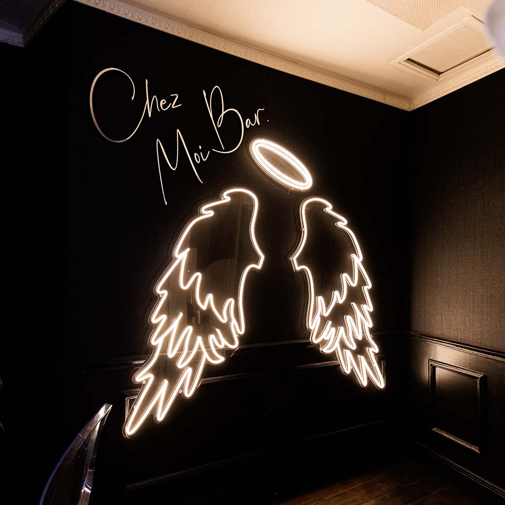 Ailes d'ange en néon LED Bar Chez Moi à Orléans