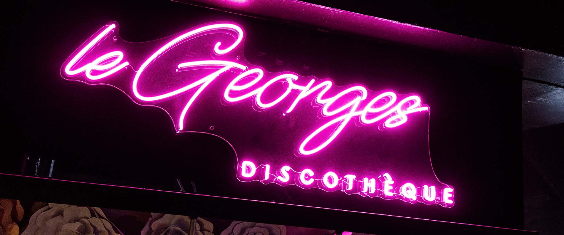 Enseigne néon Discothèque Le Georges à Orléans